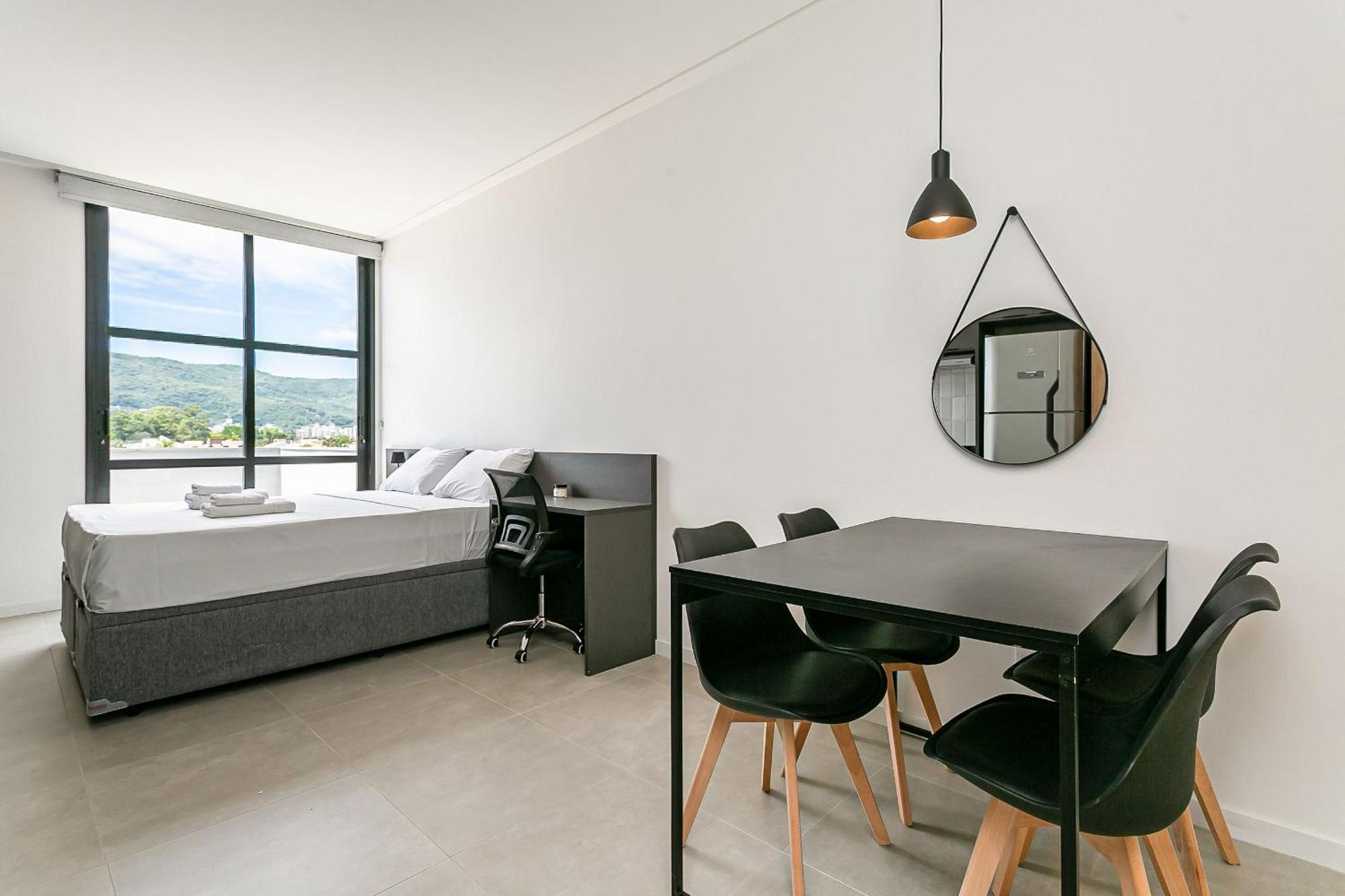 Wi-fi 300mb | Foodhall | Estacao Santa Monica Apartamento