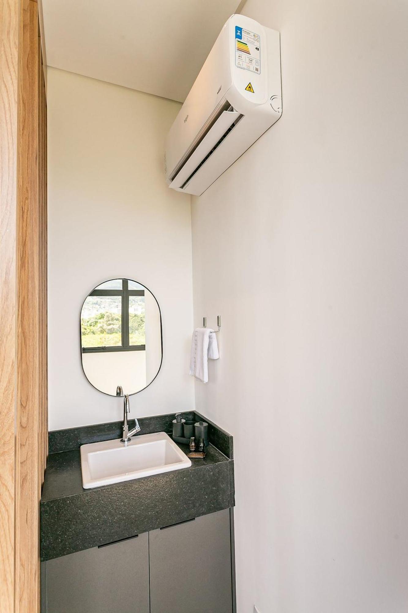 Wi-fi 300mb | Foodhall | Estacao Santa Monica Apartamento *